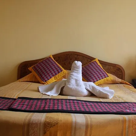 Simrika Homes Bed And Breakfast-2
