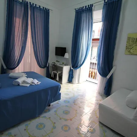 Le Vie Di Napoli B&B-2