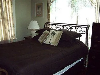 Crystal Cove Bed And Breakfast-2