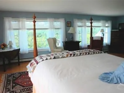Apple Hill Inn-3