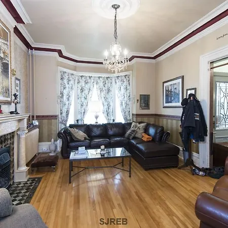 A Tanners Home Inn Bed And Breakfast-3
