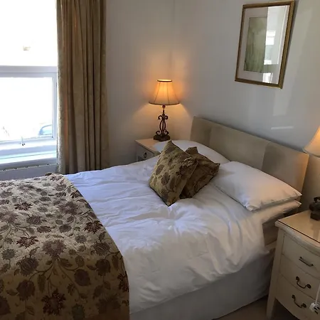 Cambridge House Bed & Breakfast-3