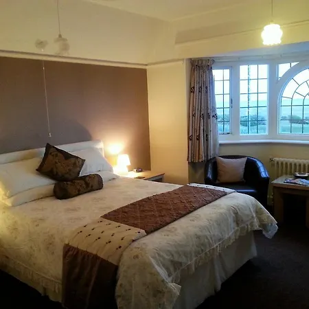 Swiss Cottage Bed And Breakfast-2