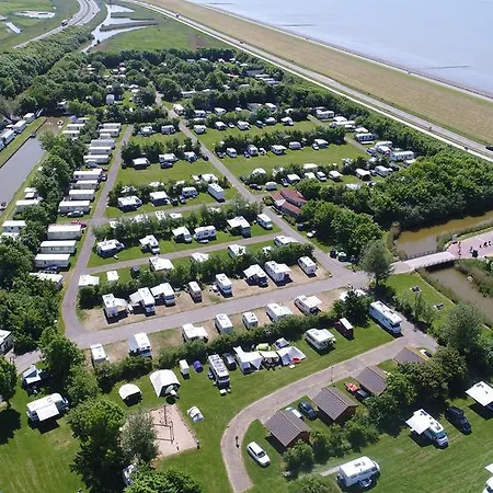 Bed And Breakfast De Zeehoeve-2