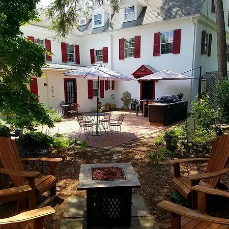 1777 Americana Inn & Lancaster Brewery-3