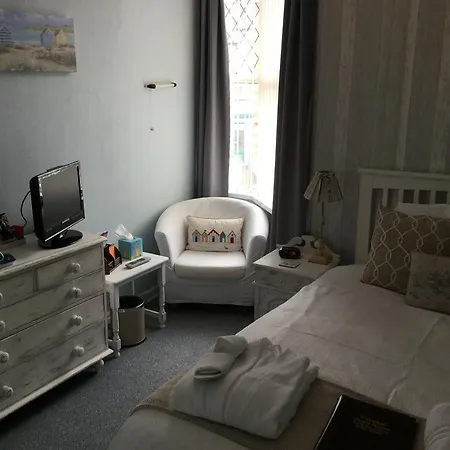 Cliveden Guest House-2
