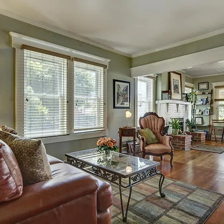 Hillcrest House Bed & Breakfast-2