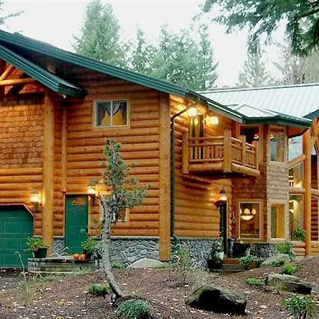 Sandy Salmon Bed & Breakfast Lodge-3