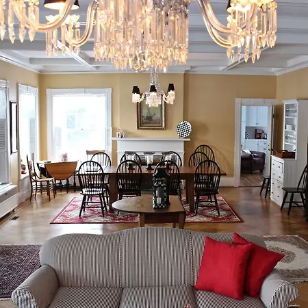 1837 Cobblestone Cottage-2