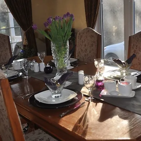 Demi'S Place Bed And Breakfast-2