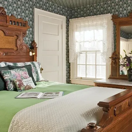 Applegate Inn-3
