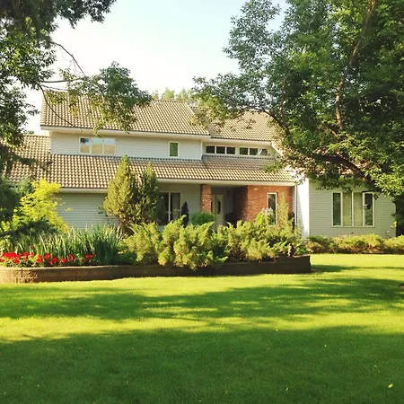 Mcdougall Lane Bed & Breakfast-3