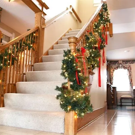 Prairieside Suites Luxury Bed & Breakfast-3