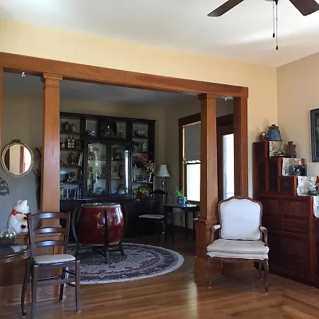 Attwood House Bed And Breakfast-3
