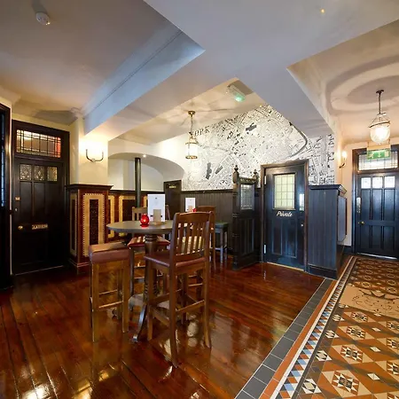 The Rose & Crown York-2