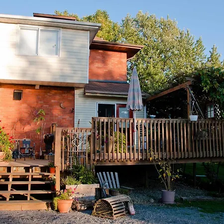 Homestead House B&B-2