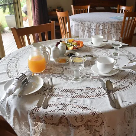 Gloucester On Avon Bed And Breakfast-3
