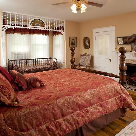 The Historic Morris Harvey House-3
