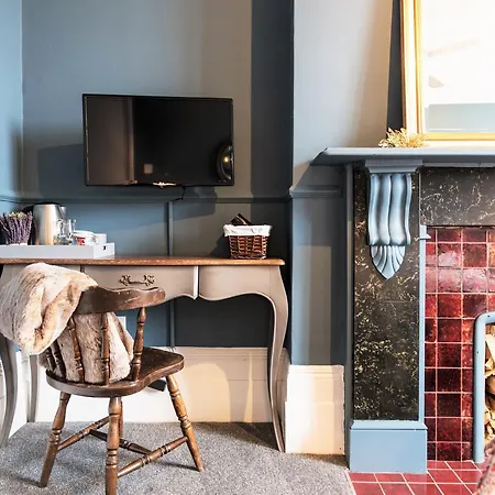 Summerfield Pub & Boutique Rooms-3
