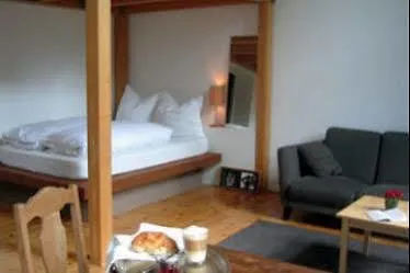 Hadley'S Bed And Breakfast-2