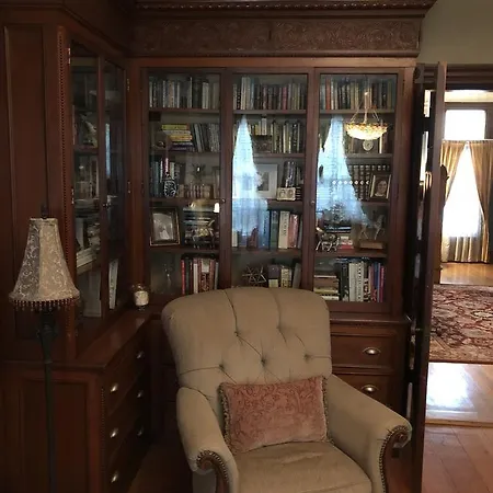 Penley House Bed & Breakfast-3