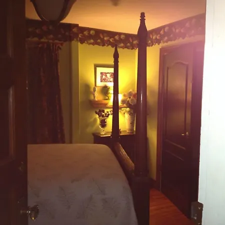 Ferintosh Manor Bed & Breakfast-3