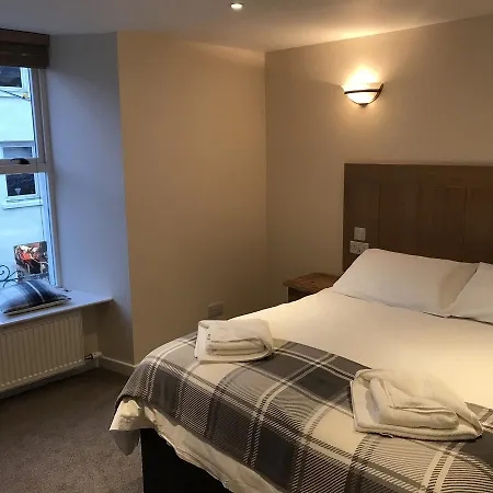 Caledonian Hotel-2