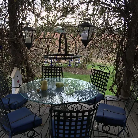 Lulu'S Bed & Breakfast-3