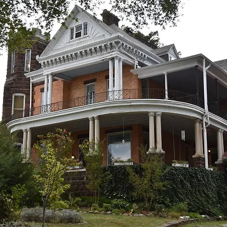 1890 Williams House Inn-2