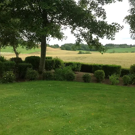 Lundgaarde Bed & Breakfast-3