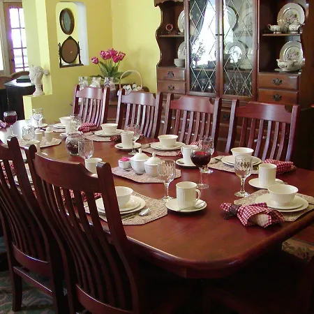 The 1819 Red Brick Inn-3