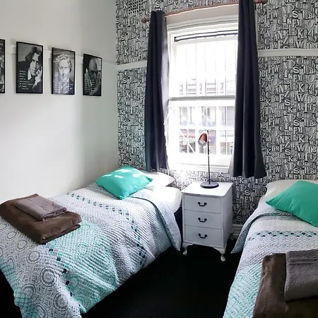 Balmain Bed And Breakfast-2