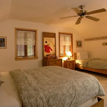Swiss Woods Bed And Breakfast-2