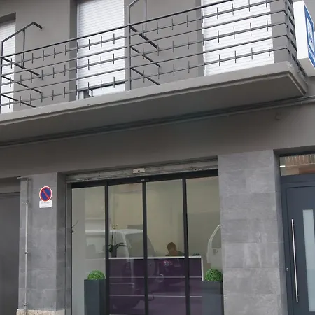 Bed&Breakfast 10 Girona-3