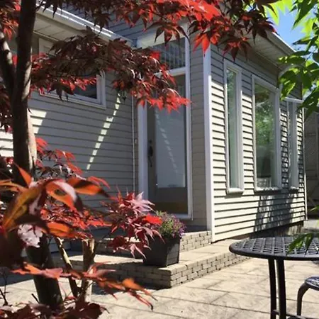 2 Moon Cottage-3