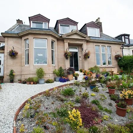 Dean Park Guest House-3