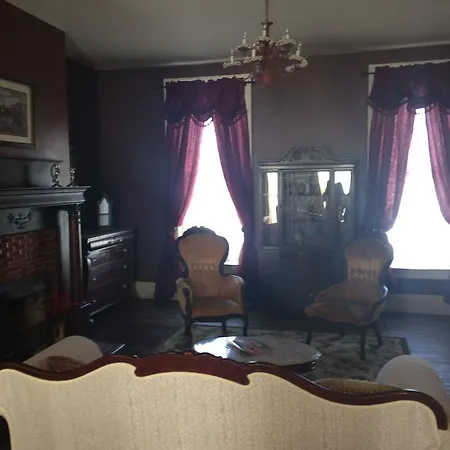 Main Street Bed & Breakfast-2
