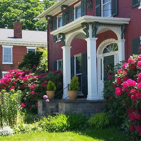 Grape Arbor Bed And Breakfast-3