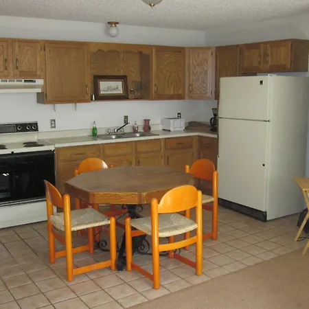 Dodgeton Creek Inn-3
