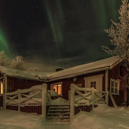 Husky Lodge Hostel-3