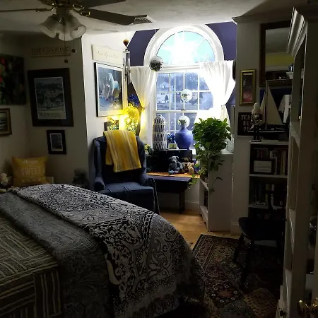 Inn 38 Oak Bluff Circle-2