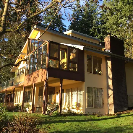 A Cascade View Bed And Breakfast-3