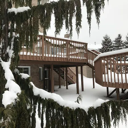 Molly'S Retreat B And B-2