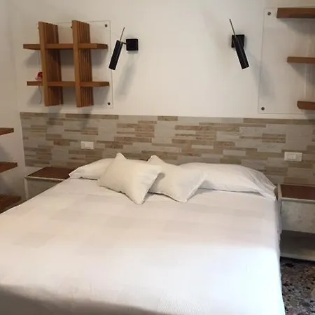 3C B&B-2