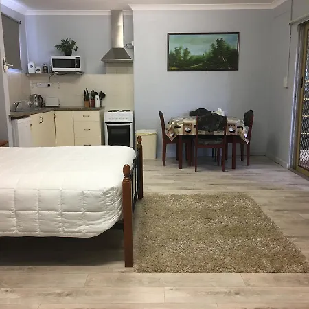 Armadale Cottage Bed & Breakfast-3