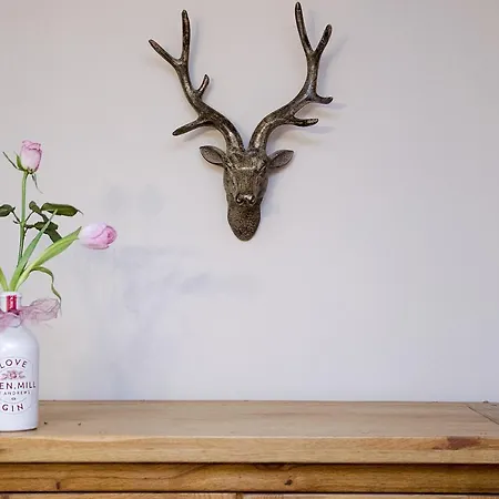 Strathallan Bed And Breakfast-3