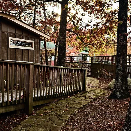 The Overlook Inn Bed And Breakfast-2