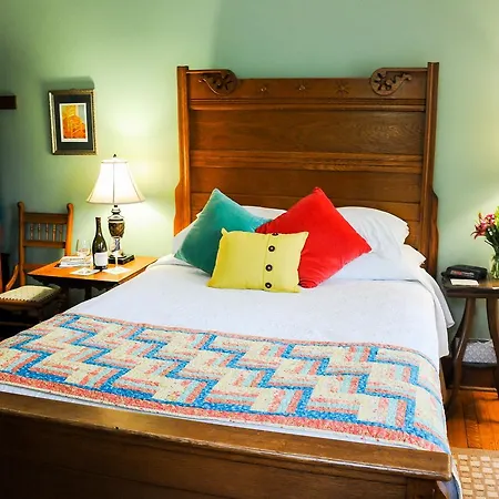 The White Oak Inn-2
