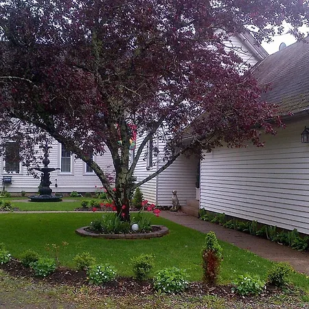 Briarwood Bed & Breakfast-2