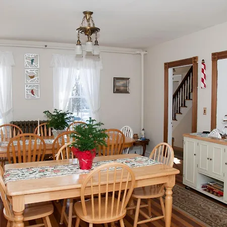 Candlebay Inn-2